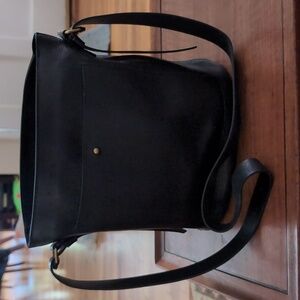 Madewell transport bucket tote black